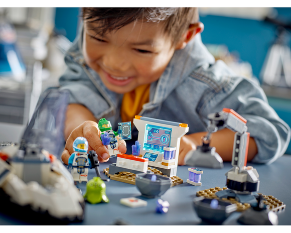 LEGO® Spaceship and Asteroid Discovery 60429