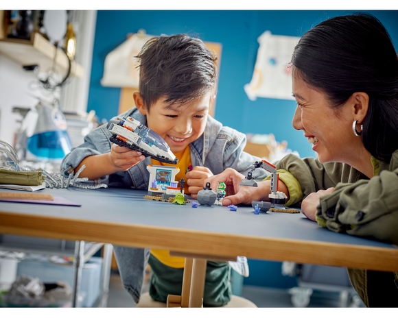 LEGO® Spaceship and Asteroid Discovery 60429
