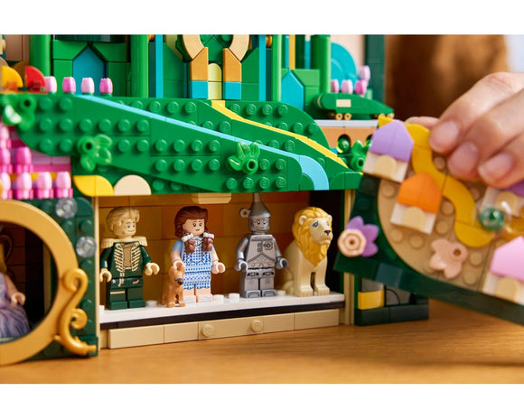 LEGO® Emerald City Wall Art 75685