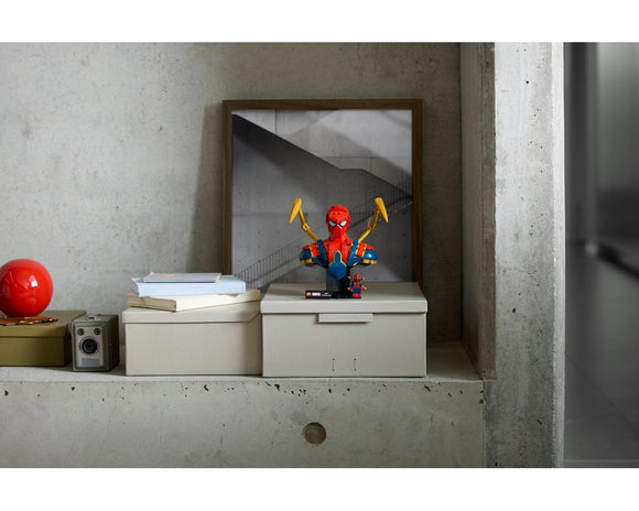 LEGO® Iron Spider-Man Bust 76326