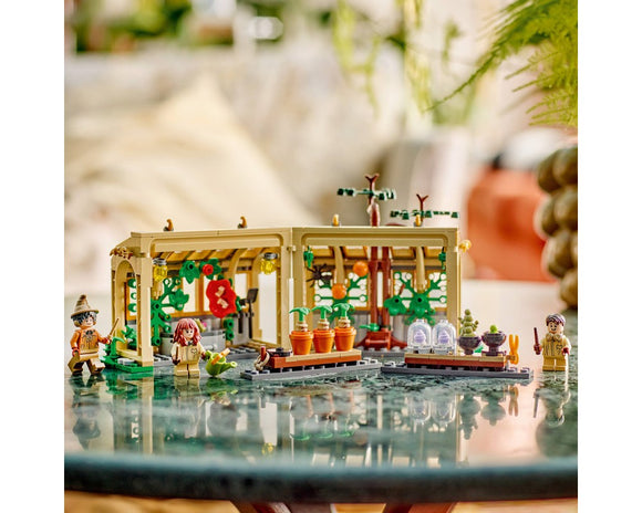 LEGO® Hogwarts™ Castle: Herbology Class 76445