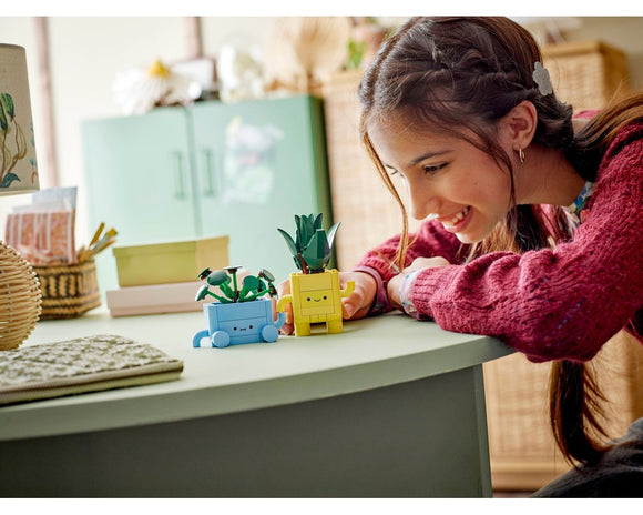 LEGO® Happy Plants 10349