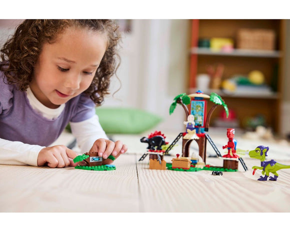 LEGO® Spidey and Gobby's Raptor Battle at Tree House HQ 11200