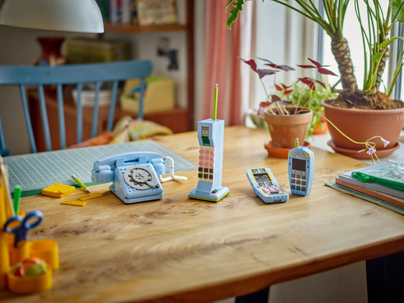 LEGO® Retro Telephone 31174