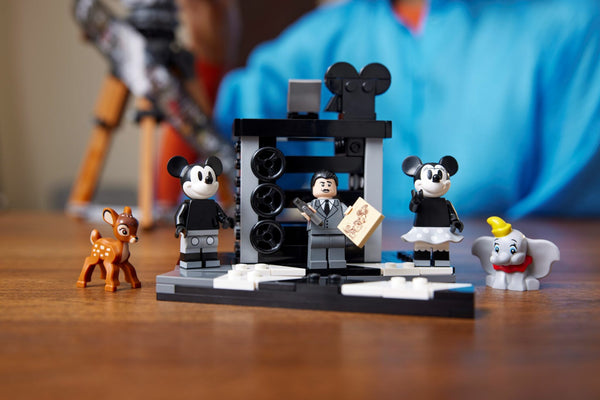 LEGO® Walt Disney Tribute Camera 43230