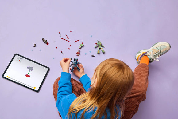 LEGO® Iron Man & War Machine vs. Hammer Drones 76320