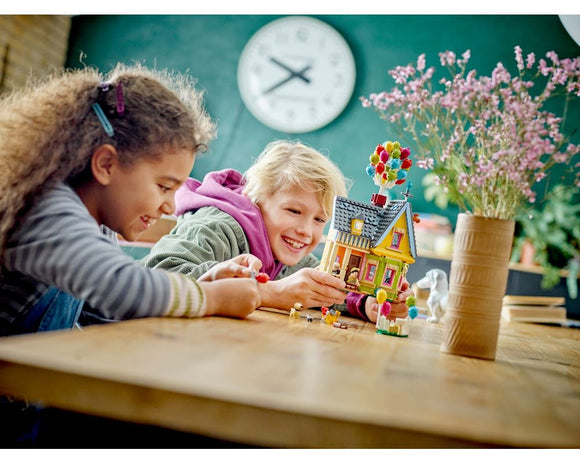 LEGO® ‘Up’ House 43217