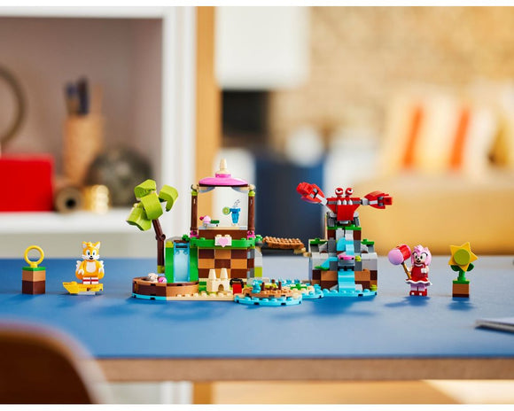 LEGO® Amy's Animal Rescue Island 76992