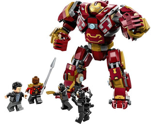 LEGO® The Hulkbuster: The Battle of Wakanda 76247