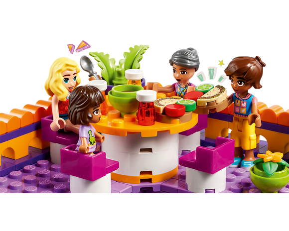 LEGO® Heartlake City Community Kitchen 41747