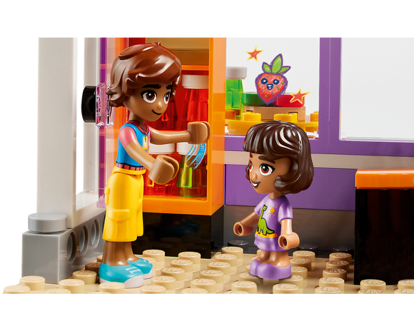 LEGO® Heartlake City Community Kitchen 41747
