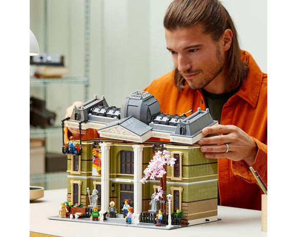 LEGO® Natural History Museum 10326