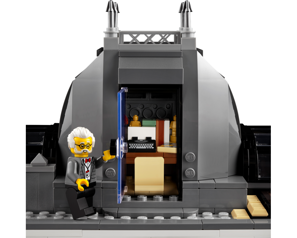 LEGO® Natural History Museum 10326