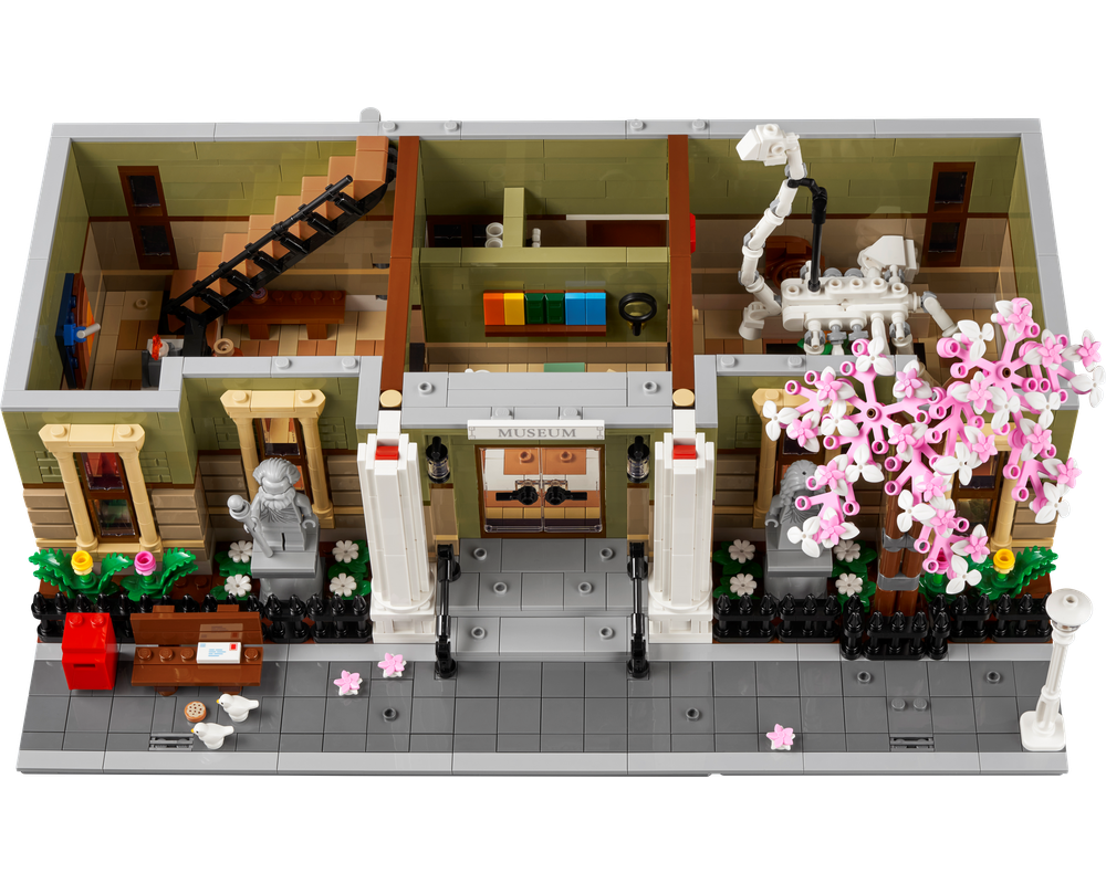 LEGO® Natural History Museum 10326