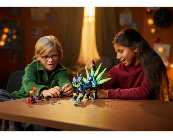 LEGO® Zoey and Zian the Cat-Owl 71476