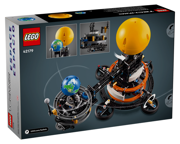 LEGO® Planet Earth and Moon in Orbit 42179