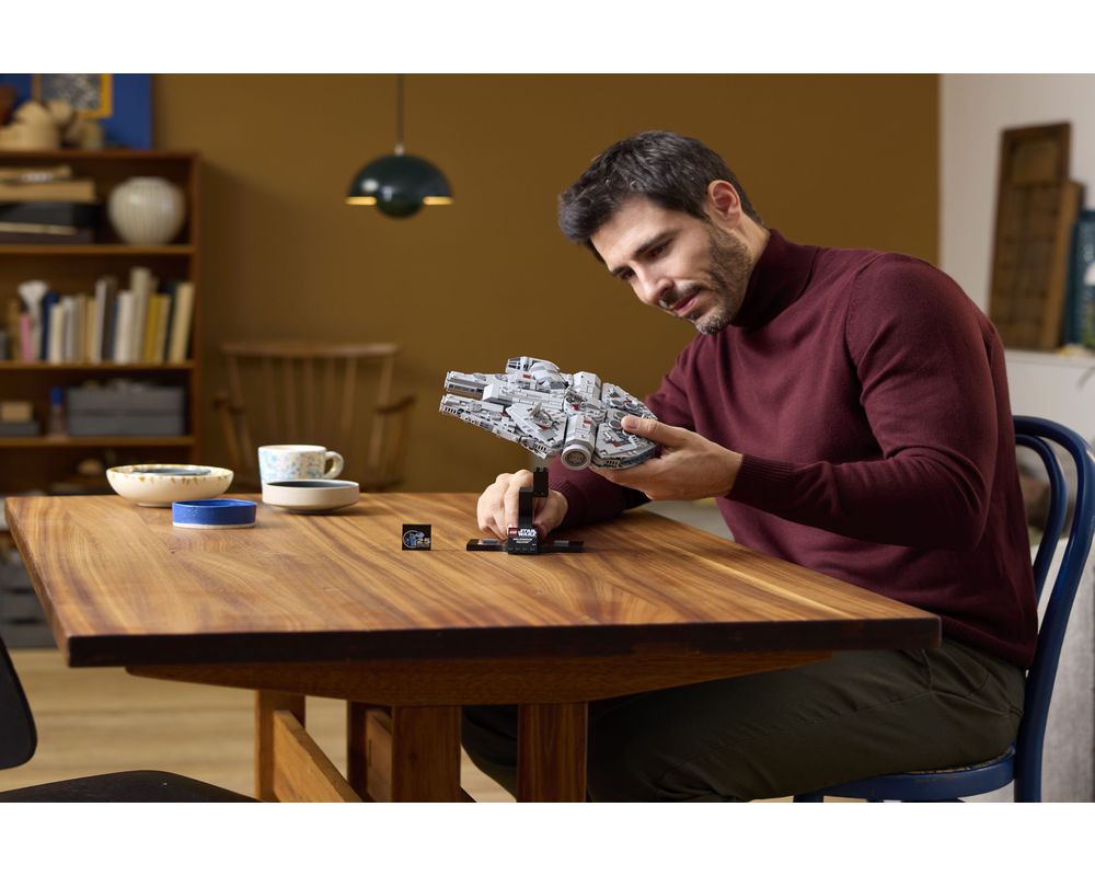 LEGO® Millennium Falcon™ 75375
