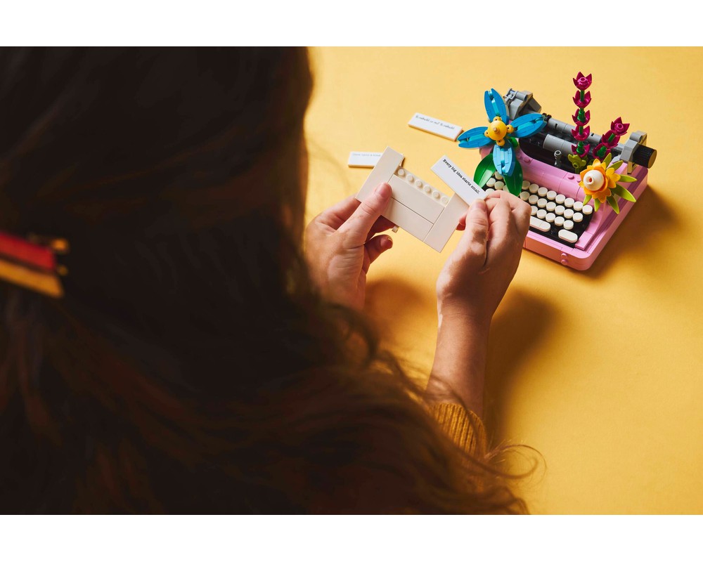 LEGO® Typewriter with Flowers 31169
