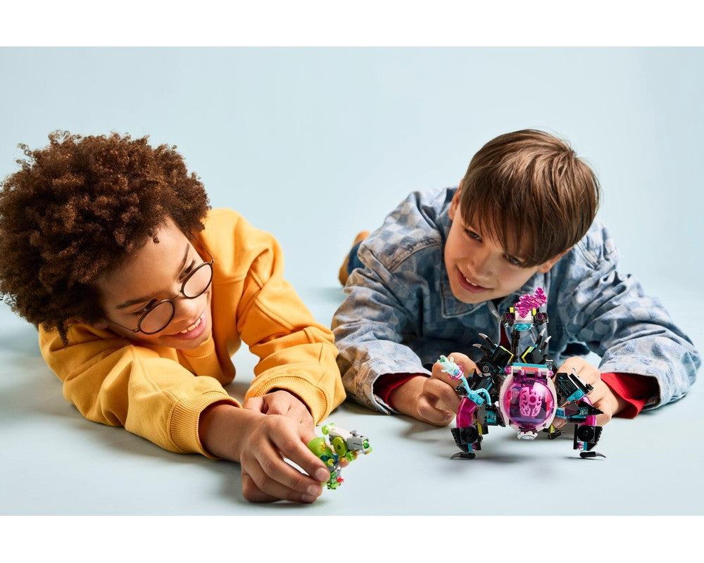 LEGO® Mateo vs. Cyber Brain Mech 71495