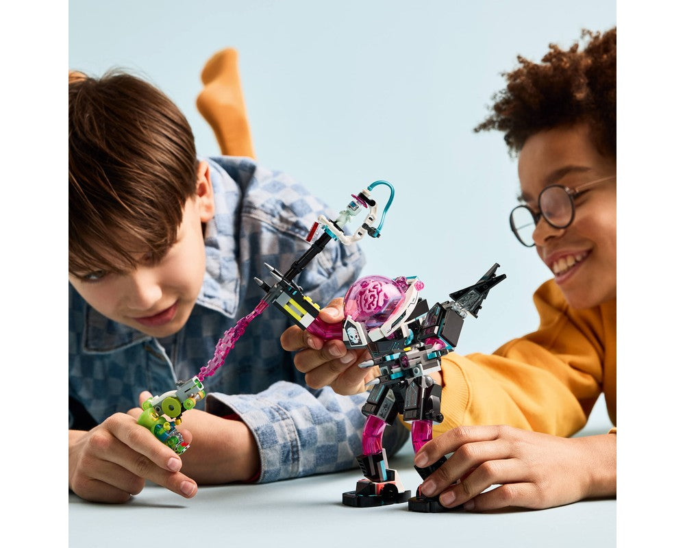 LEGO® Mateo vs. Cyber Brain Mech 71495