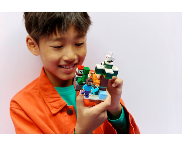 LEGO® Steve's Taiga Adventure 21583