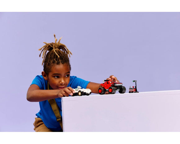 LEGO® Silver's Car vs. Knuckles' Monster Truck 77118