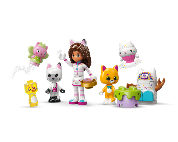 LEGO® Sweet Treat Mountain & Kitty Garden 11205