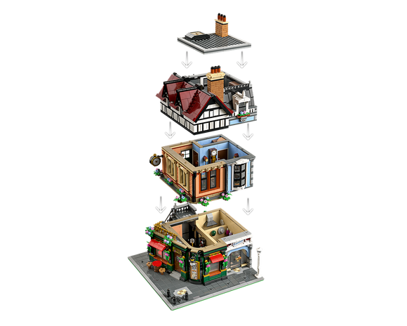 LEGO® Tudor Corner 10350