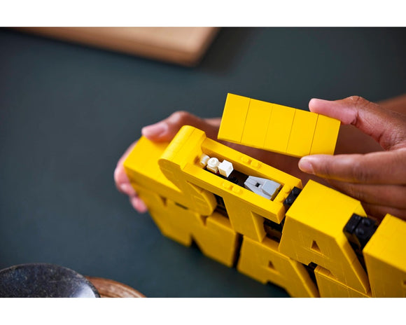 LEGO® Brick-Built Star Wars™ Logo 75407