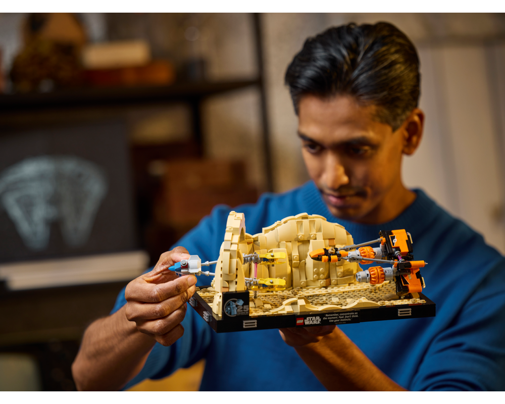 LEGO® Mos Espa Podrace™ Diorama 75380