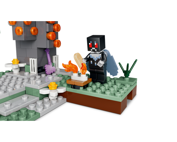 LEGO® The Pale Garden 21586