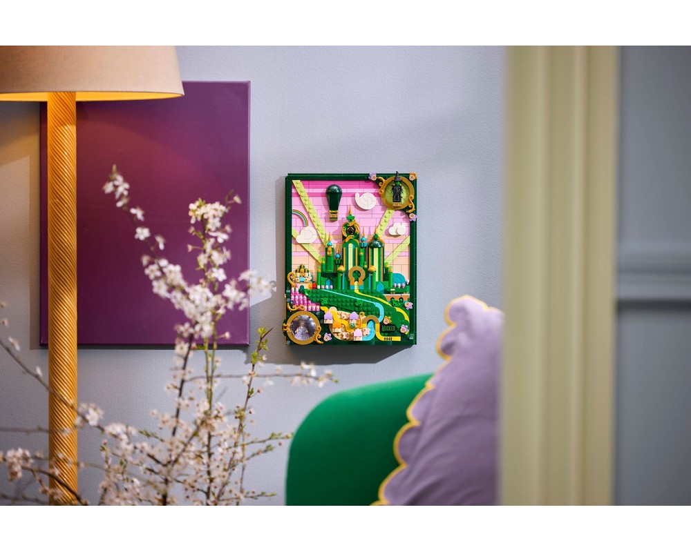 LEGO® Emerald City Wall Art 75685