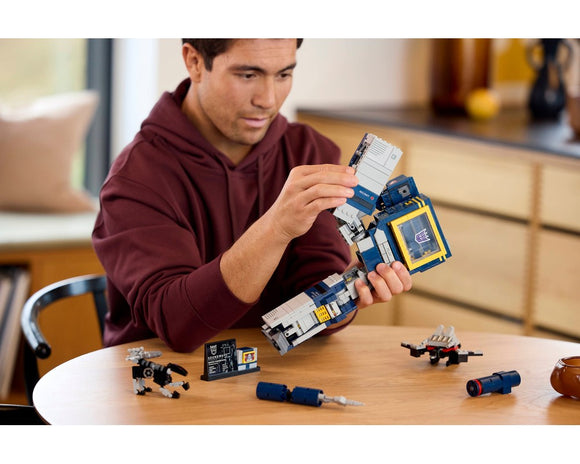 LEGO® Transformers: Soundwave 10358