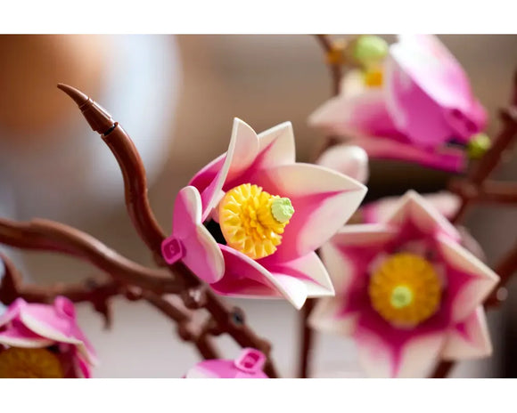 LEGO® Magnolia Branches 11510