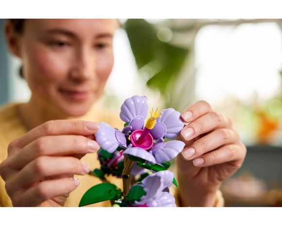 LEGO® Hibiscus 10372