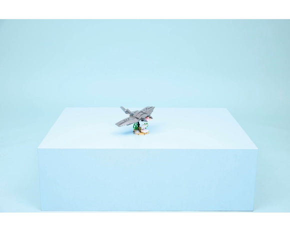 LEGO® Fierce Shark with a Treasure Chest 31381