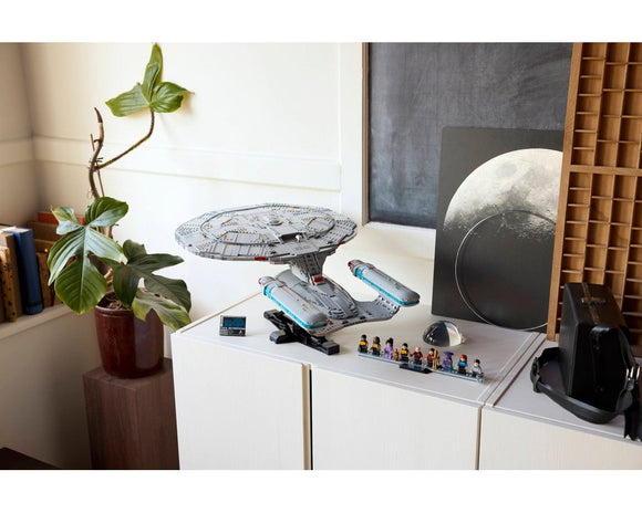 LEGO® Star Trek: U.S.S. Enterprise NCC-1701-D™ 10356