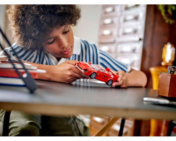 LEGO® Ferrari F40 Supercar 76934