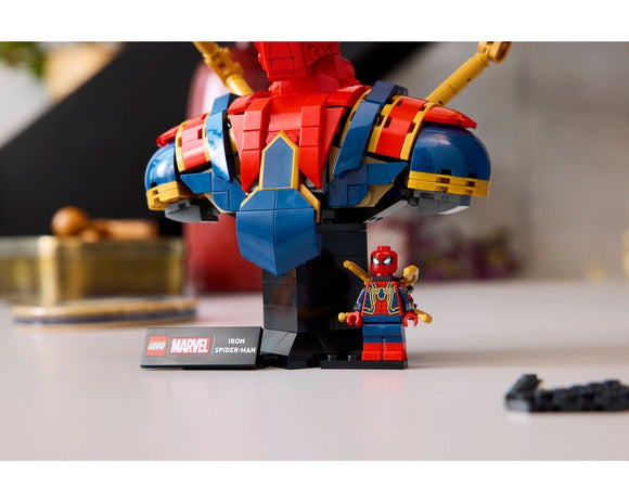 LEGO® Iron Spider-Man Bust 76326