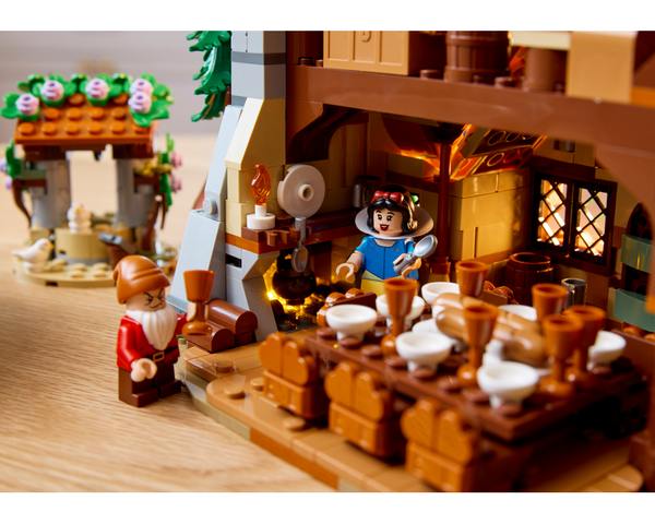 LEGO® Snow White and the Seven Dwarfs' Cottage 43242