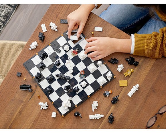 LEGO® Hogwarts™ Wizard’s Chess 76392