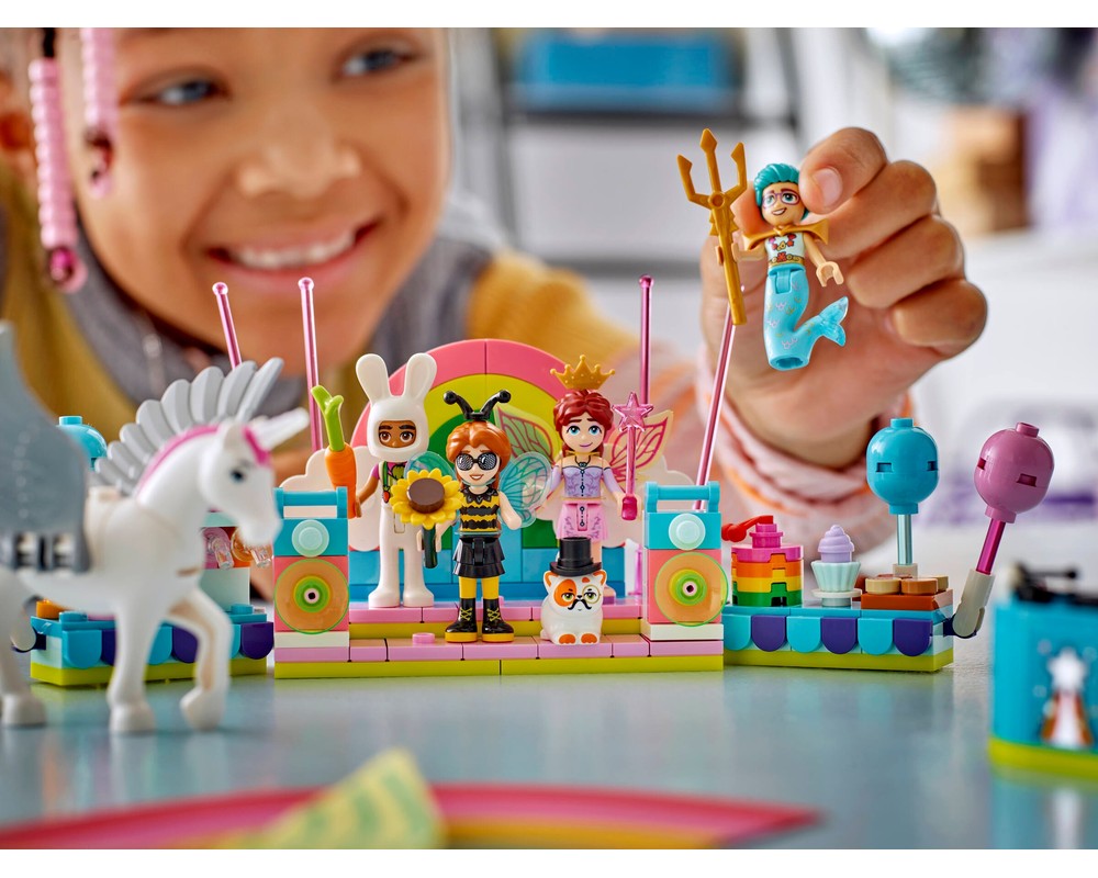 LEGO® Costume Party with Unicorn & Fairy 42661