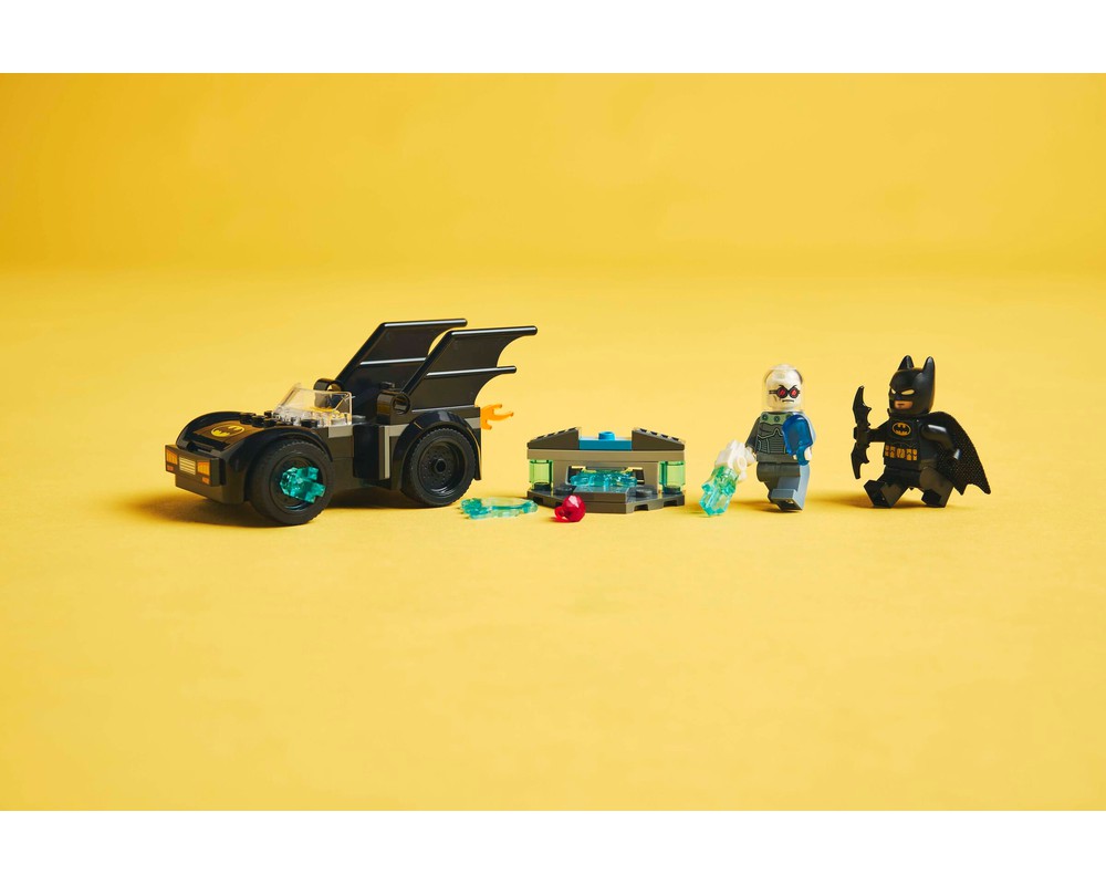 LEGO® Batman™ & Batmobile™ vs. Mr. Freeze™ 76301
