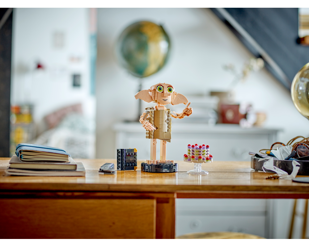 LEGO® Dobby™ the House-Elf 76421