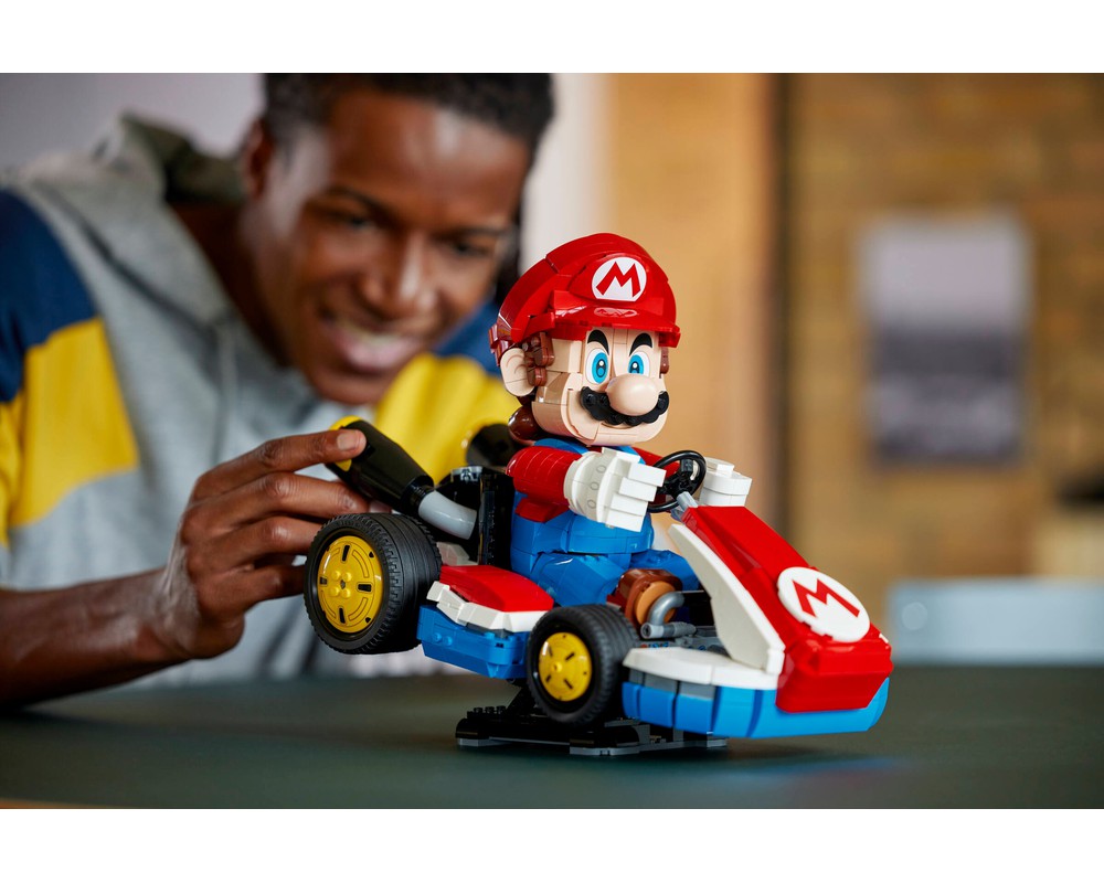 LEGO® Mario Kart™ – Mario & Standard Kart 72037
