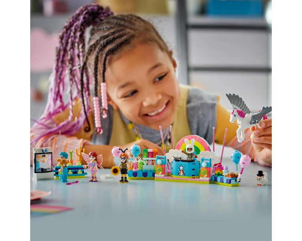 LEGO® Costume Party with Unicorn & Fairy 42661