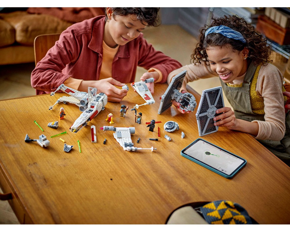 LEGO® TIE Fighter & X-Wing Mash-up 75393