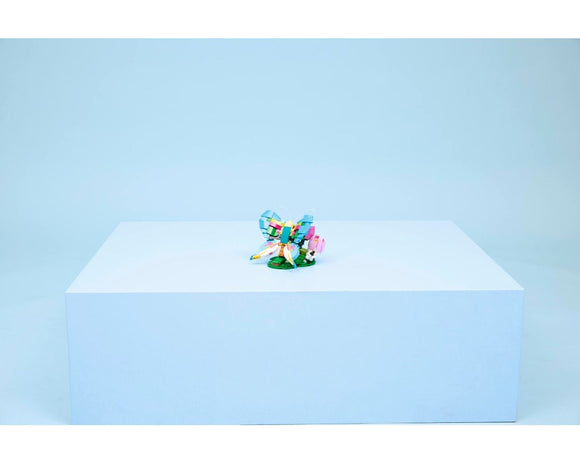 LEGO® Wild Animals: Colourful Hummingbird 31384