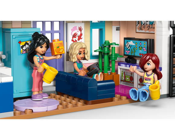 LEGO® Liann's Family House 42687