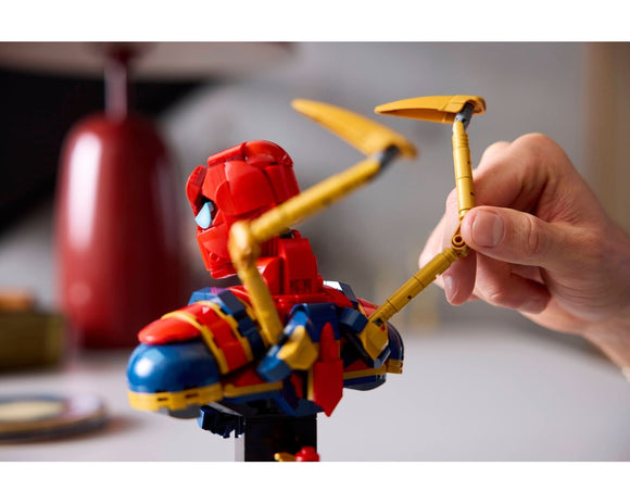 LEGO® Iron Spider-Man Bust 76326